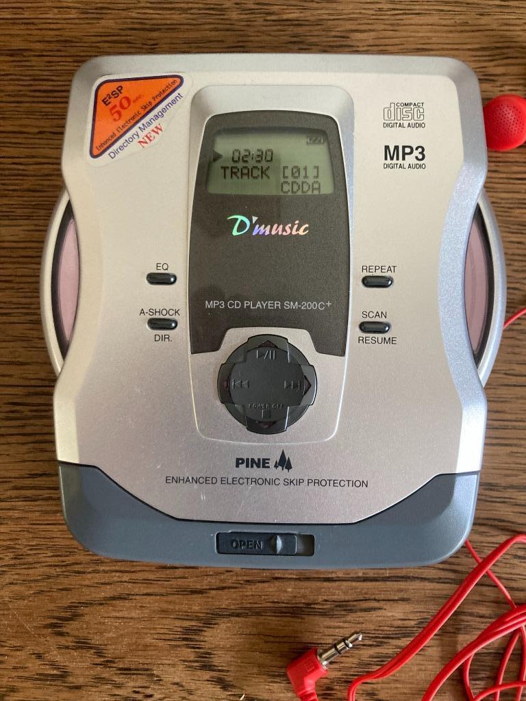 Lecteur MP3 Pine SM-200C Discman avec écouteurs rouges Lecte, Enlèvement ou Envoi, Discman