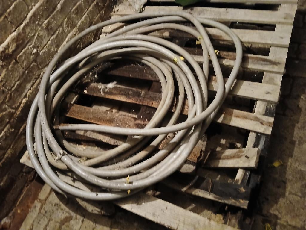 Câble electrique vfvb  4x16², Enlèvement, Utilisé, Câble ou Fil électrique