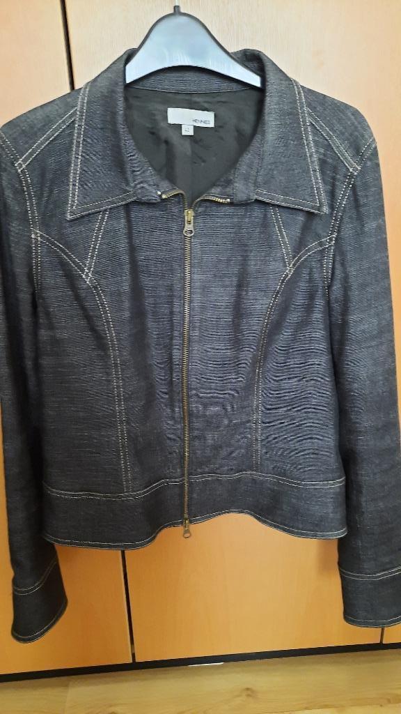 kort gecentreerd vestje, Ophalen, Gedragen, Maat 42/44 (L), Grijs