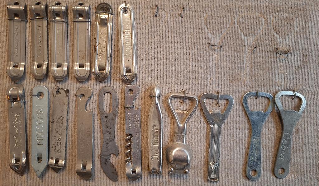 17 vintage flessenopeners, Verzamelen, Biermerken, Ophalen of Verzenden, Gebruikt, Flesopener