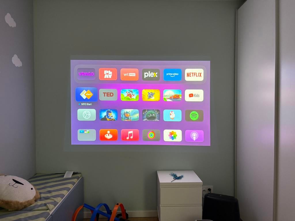 Beamer met geluidsinstallatie: Nec p350w en Polk Audio Mini, TV, Hi-fi & Vidéo, Enlèvement, Utilisé