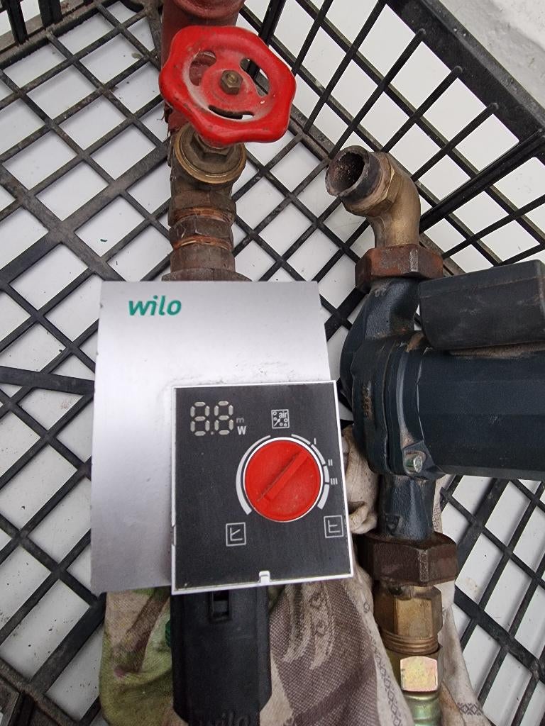 2 circulateurs WILO, Enlèvement, Utilisé, Chaudière CC ou Chaudière combinée