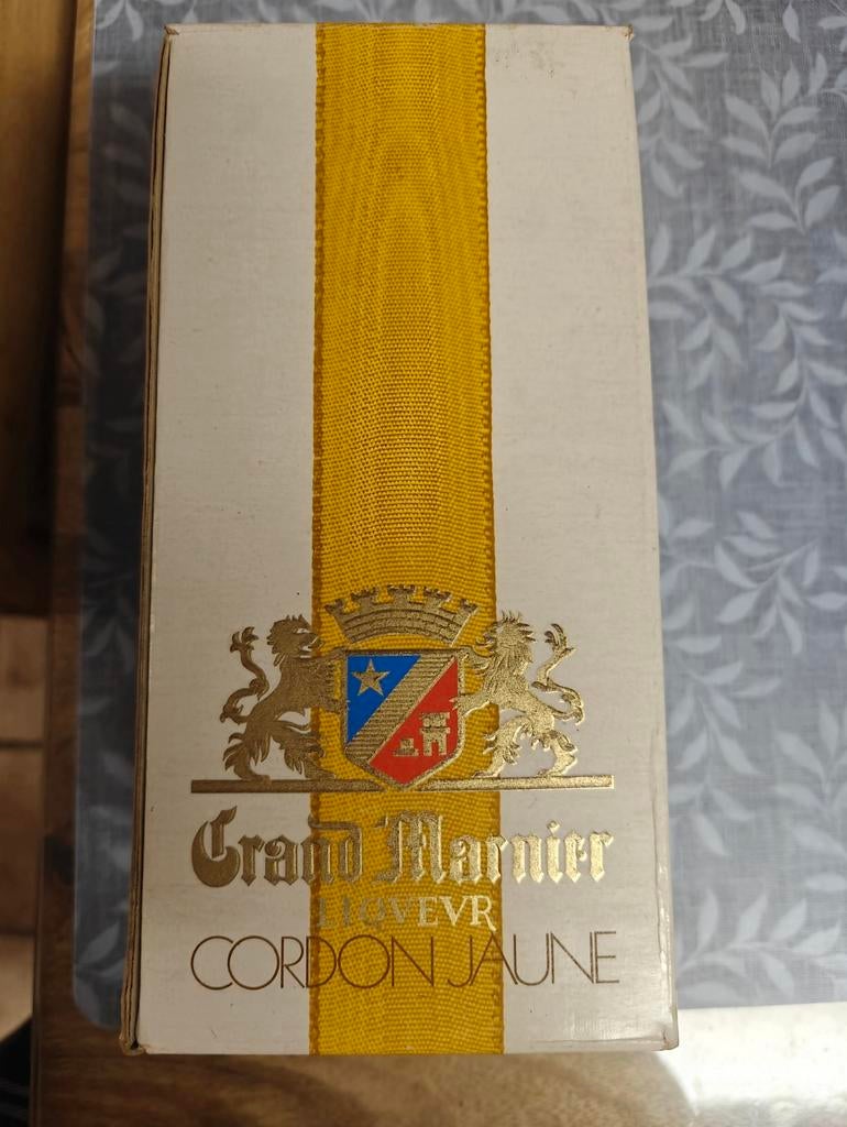Grand marine jeune (ruban jaune). Pour les collectionneurs, Enlèvement