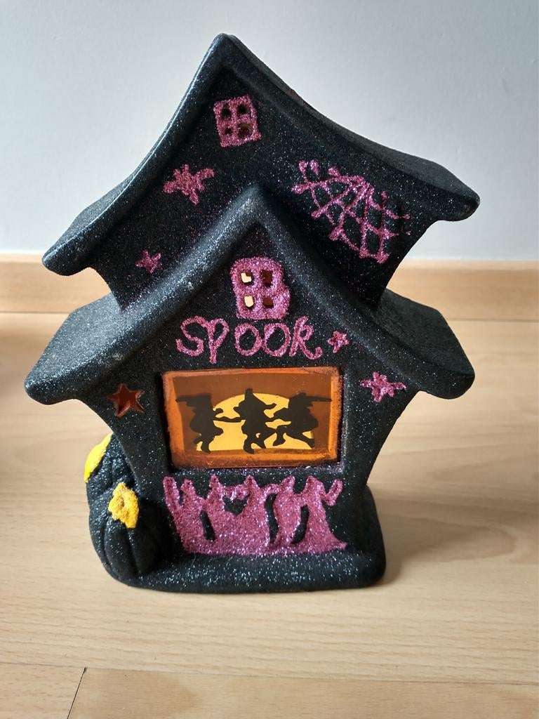 Zwart spookhuis, Huis en Inrichting, Ophalen of Verzenden, Zo goed als nieuw