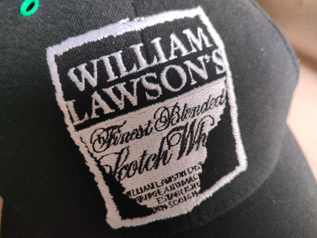 casquette rare et unique - casquette William Lawson à motif, Collections, Enlèvement ou Envoi, Comme neuf, Ustensile