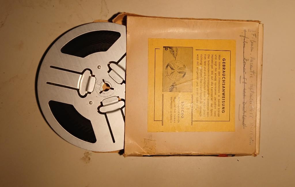 Prima Oude 8mm Filmrol van 1958 - Reis naar Franse Riviera, Audio, Tv en Foto, Filmrollen, Ophalen of Verzenden, 8mm film