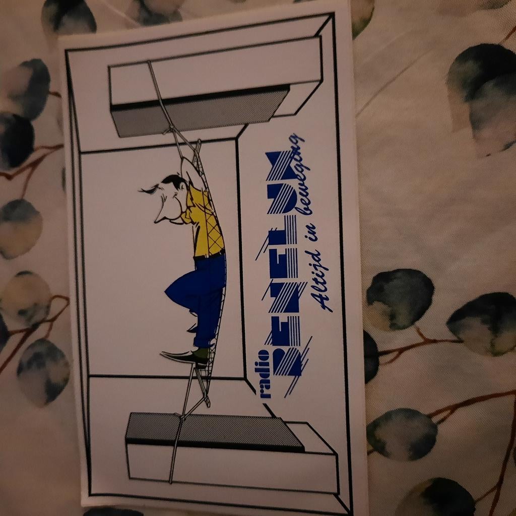 Radio Benelux, Verzamelen, Ophalen, Nieuw