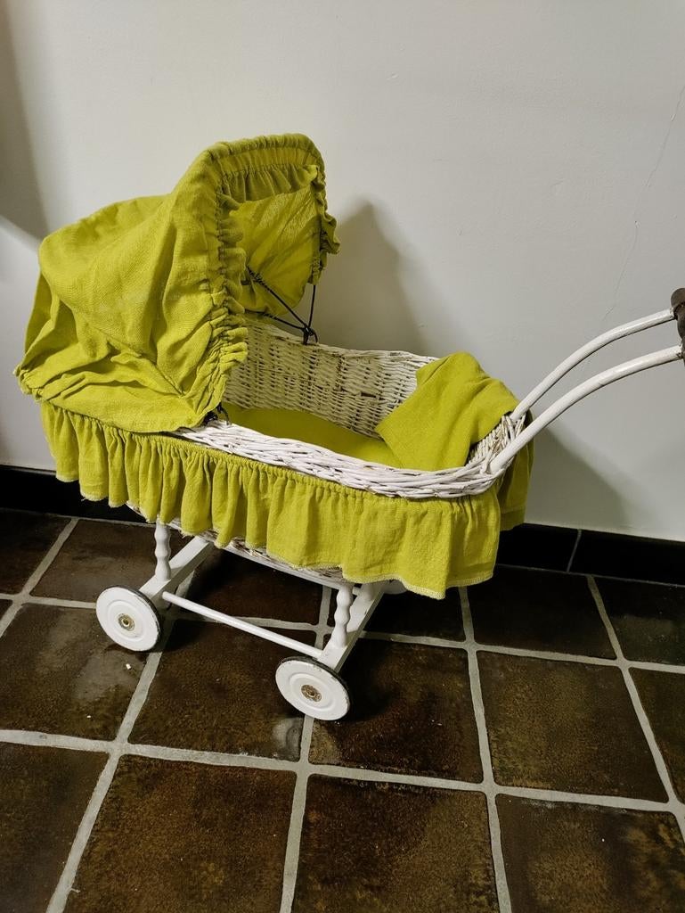 Poppenwagen/ poppenwieg, Ophalen