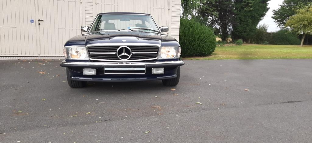 MERCEDES 560 SL V 8 .UNIEK IN NIEUWSTAAT EN OLDTIMER GEKEURD, foto 7