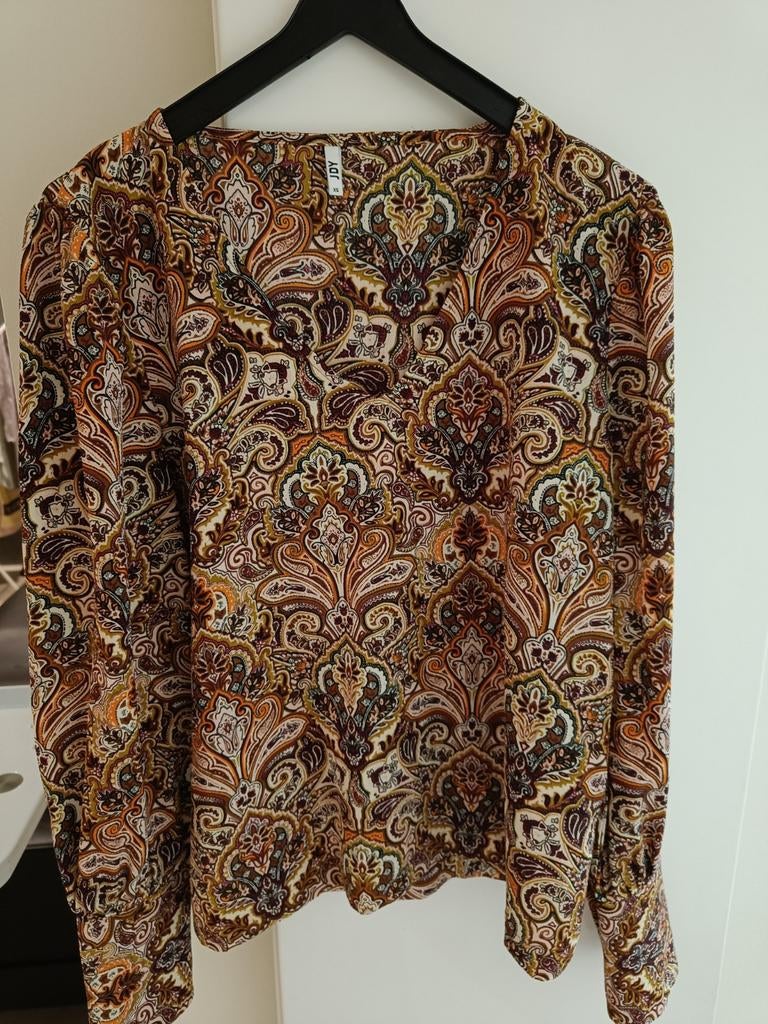 Damesblouse in etnische print in maat XS van het merk JDY, Kleding | Dames, Beige, Ophalen of Verzenden, Zo goed als nieuw, Maat 34 (XS) of kleiner