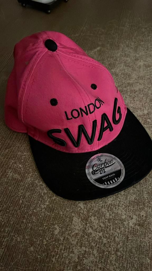 SWAG - Bonnet rose carbone, Enlèvement ou Envoi, Casquette, Carbon, Comme neuf