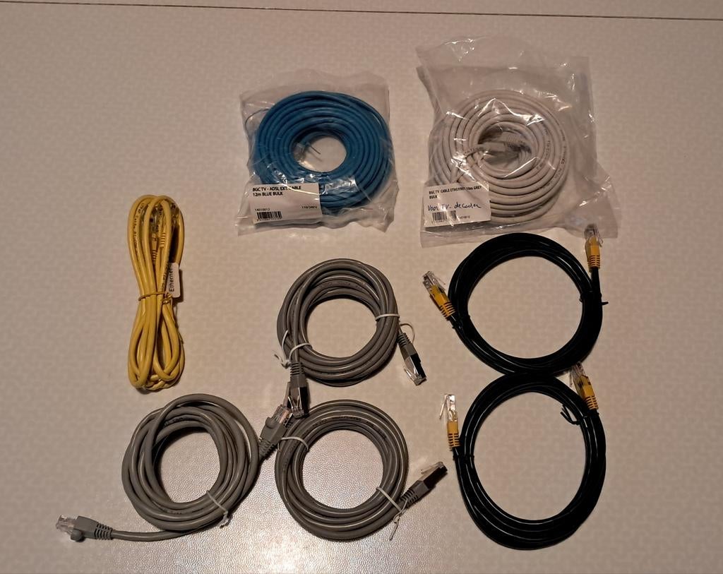 diverse nieuwe netwerkkabels (tot 12 meter), Enlèvement ou Envoi, Neuf