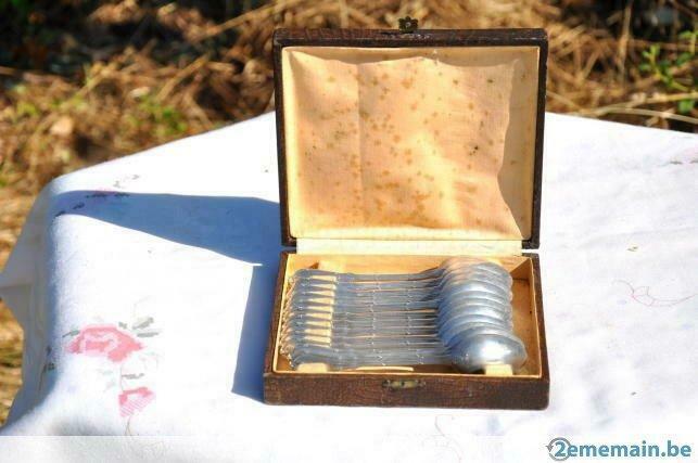 coffret de 12 cuilléres à café en métal argenté, Ophalen of Verzenden