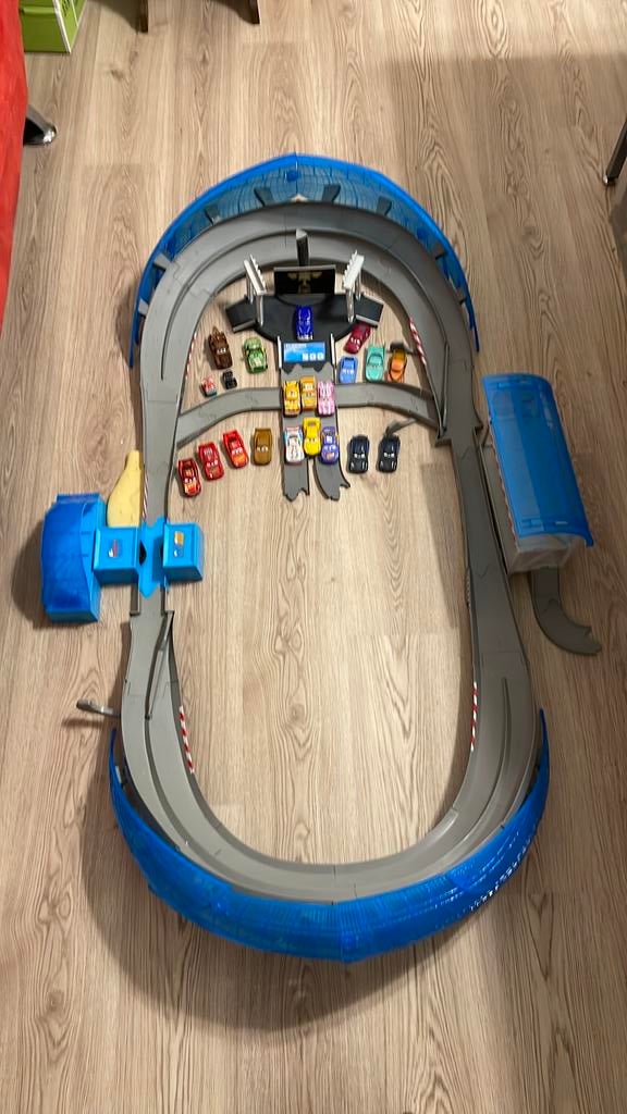 Racebaan cars disney, Kinderen en Baby's, Speelgoed | Racebanen, Ophalen, Gebruikt, Overige aandrijving, Racebaan