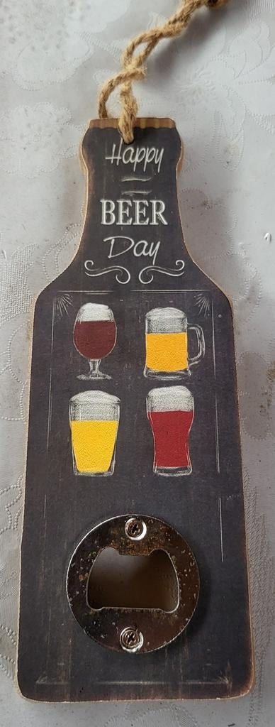 Flessenopener Happy Beer Day, Verzamelen, Ophalen of Verzenden, Zo goed als nieuw, Flesopener