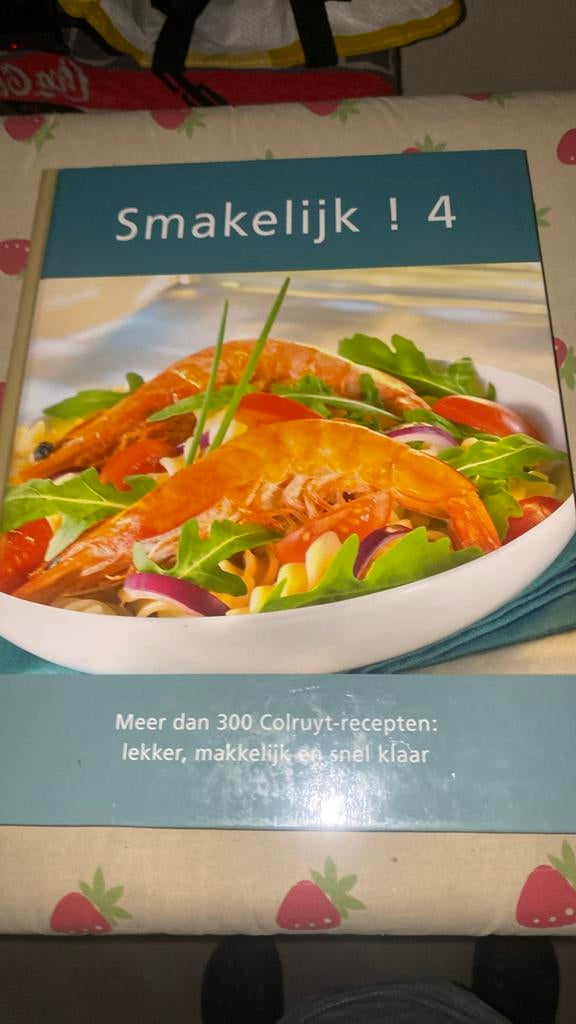 Colruyt smakelijk 4, Boeken, Ophalen of Verzenden, Gelezen