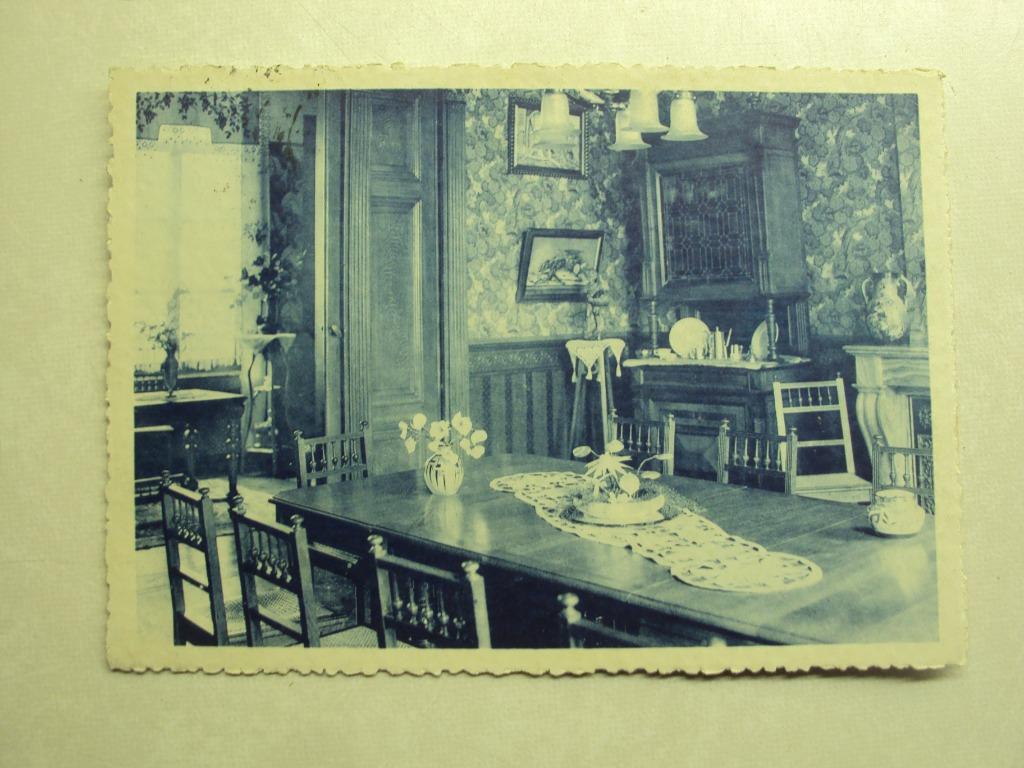 48241 - LEUZE - COURS FAMILIAL MENAGER - SALLE A MANGER, Verzenden