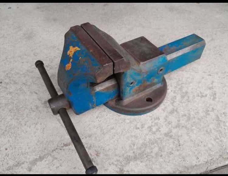 Bankschroef Matador, Bricolage & Construction, Établis, Enlèvement, Utilisé, 120 à 170 cm, Étau