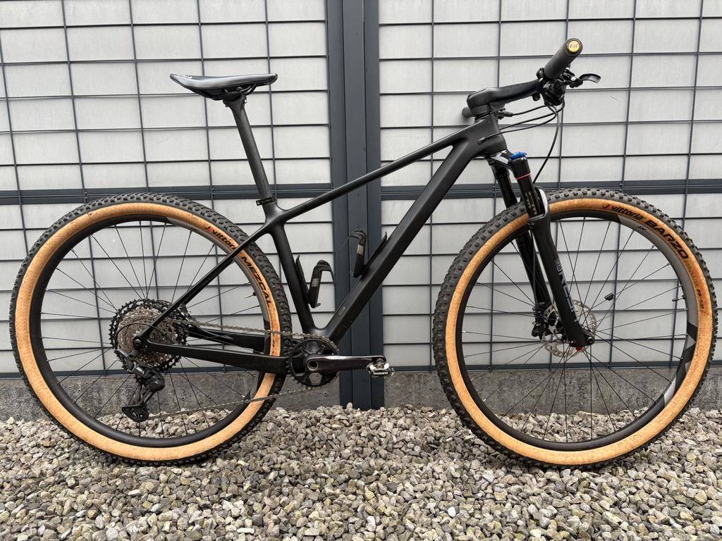 Carbon mountainbike - XT afgemonteerd - maat M, Hardtail, 49 tot 53 cm, Zo goed als nieuw, Schijfrem