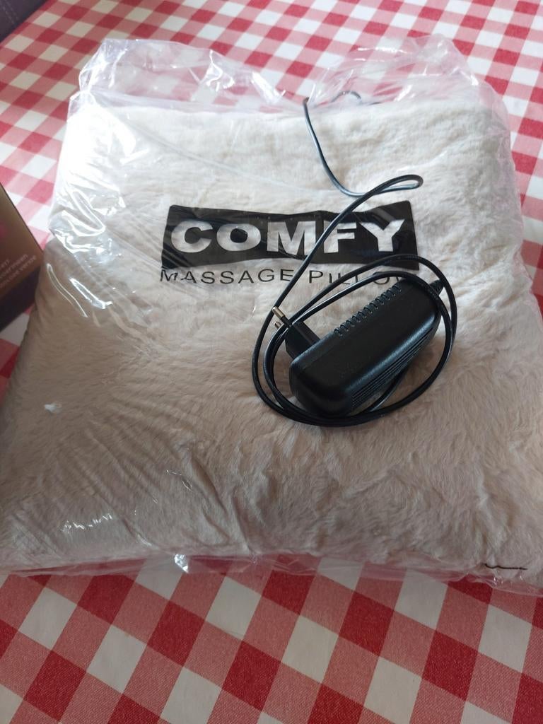 Comfy massage kus, Huis en Inrichting, Woonaccessoires | Kussens, Ophalen