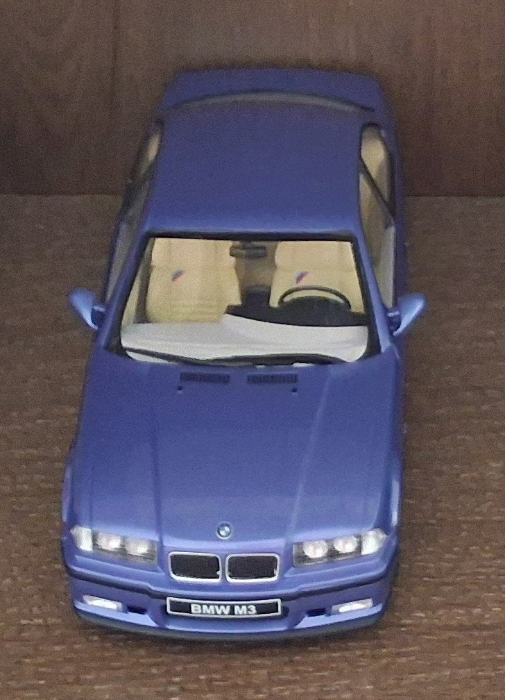 Bmw e36 m3 de la marque solido 1.18 miniature