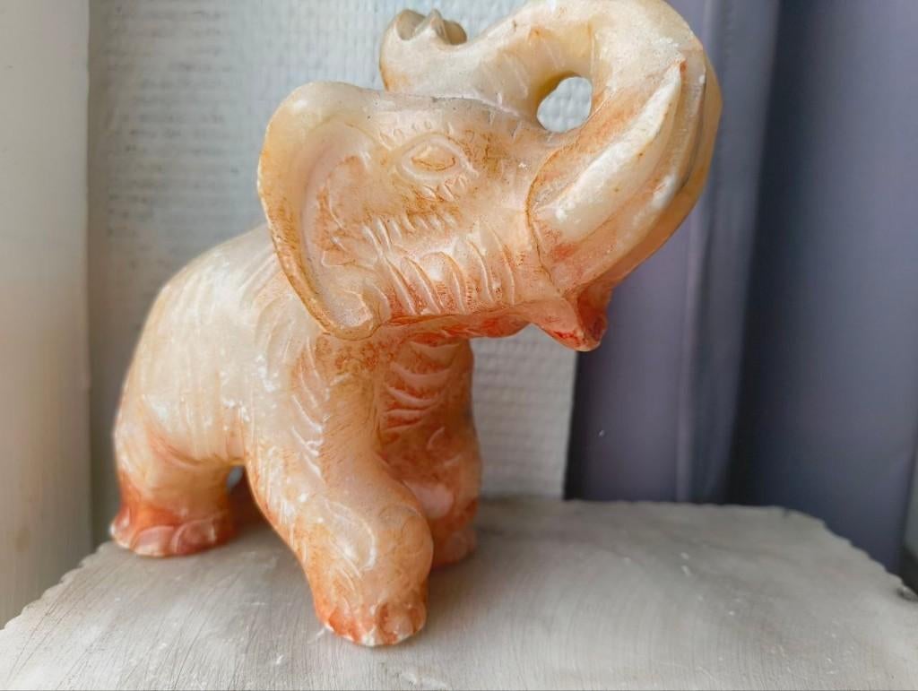 Éléphant vintage en quartz rose, Enlèvement, Minéral