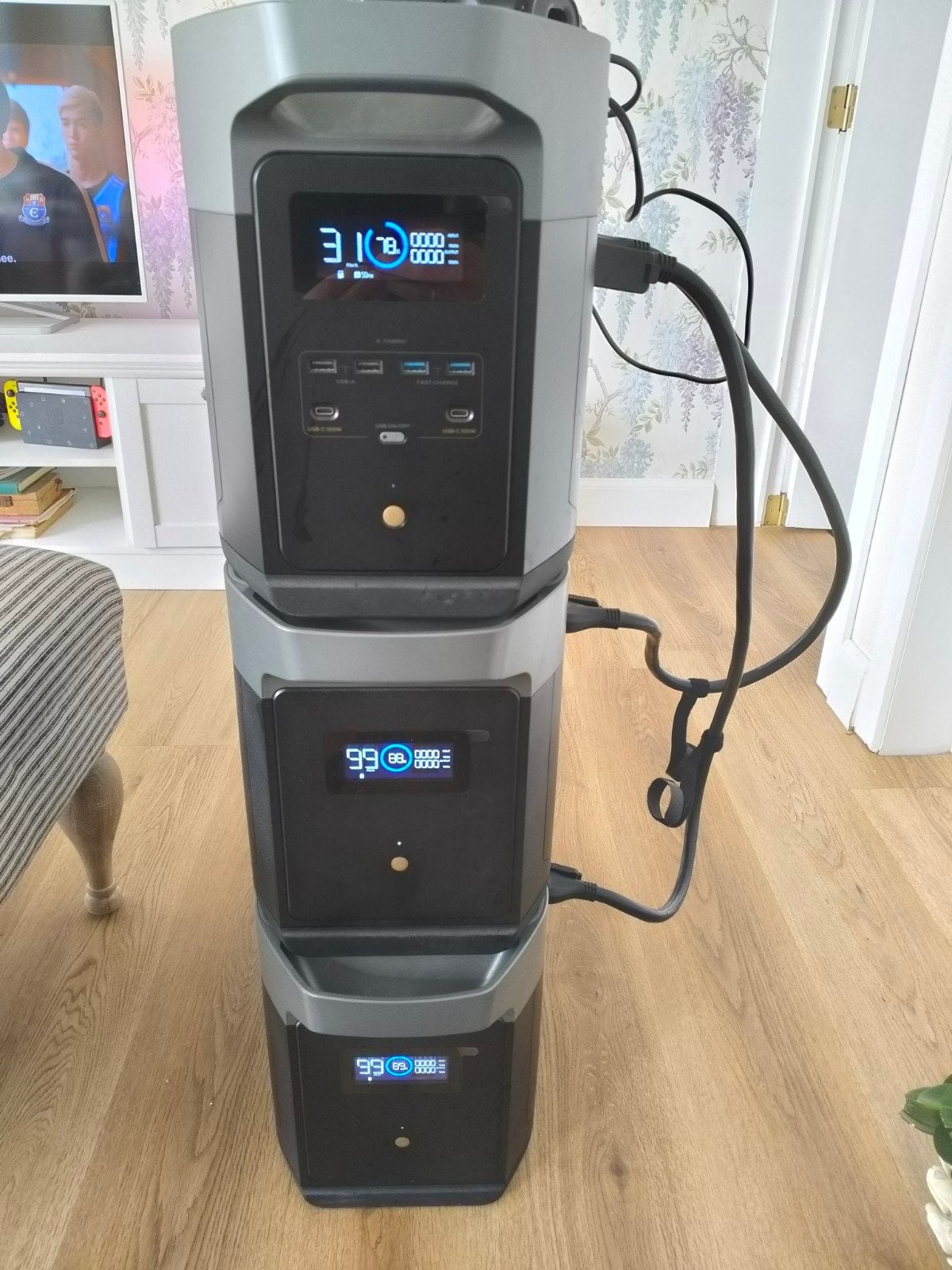eco flow 2 delta max + 2 batterijen 6000w off grid, Doe-het-zelf en Bouw, Ophalen, Zo goed als nieuw