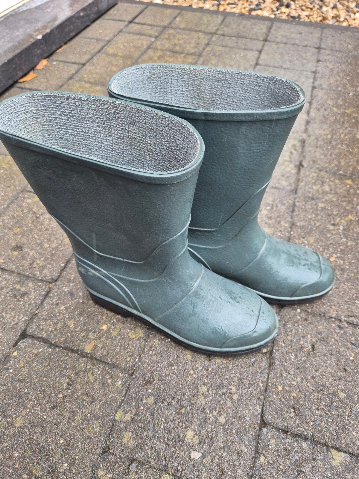 Bottes 37, Enlèvement, Bottes