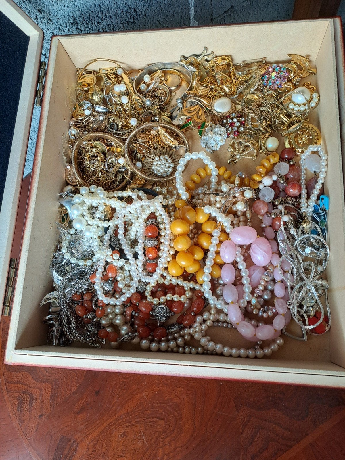 lot zakhorloges en sieraden te koop., Ophalen