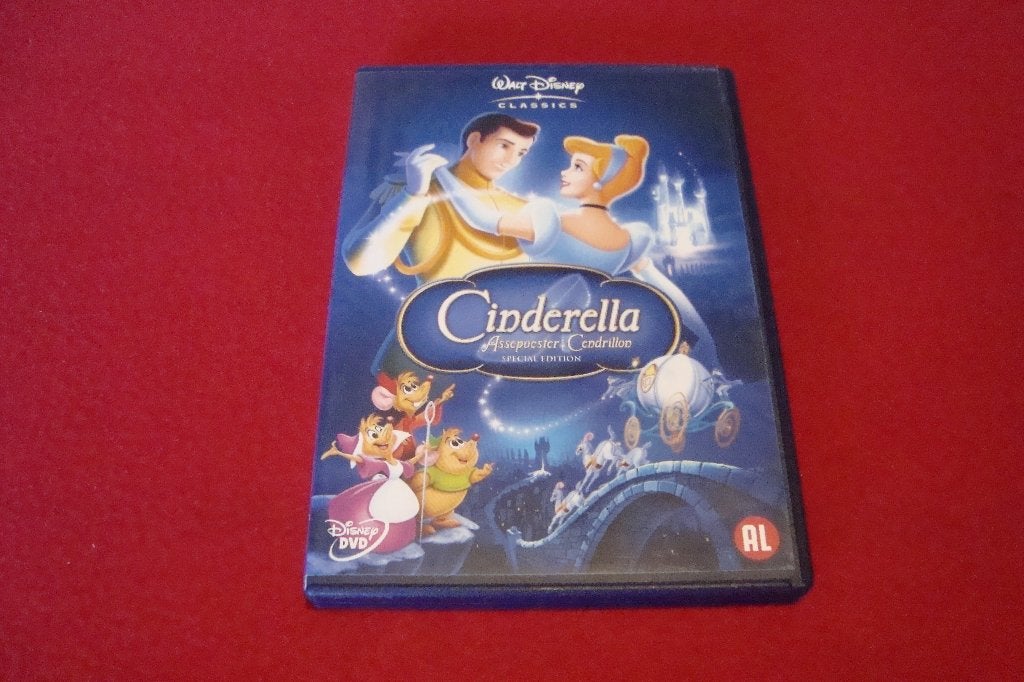 dvd disney assepoester, Enlèvement ou Envoi, Programme ou film pour enfants