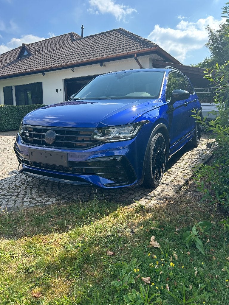 Volkswagen Tiguan business premium  R-line 2.0 TSI, Auto's, Volkswagen, Automaat, Blauw, Leder, Parkeerassistent