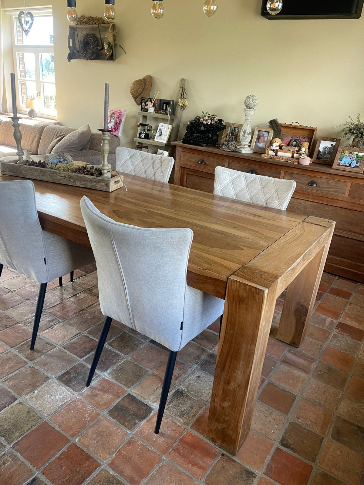 Tafel 2 m op 1 m( zonder stoelen), Huis en Inrichting, Ophalen, Zo goed als nieuw