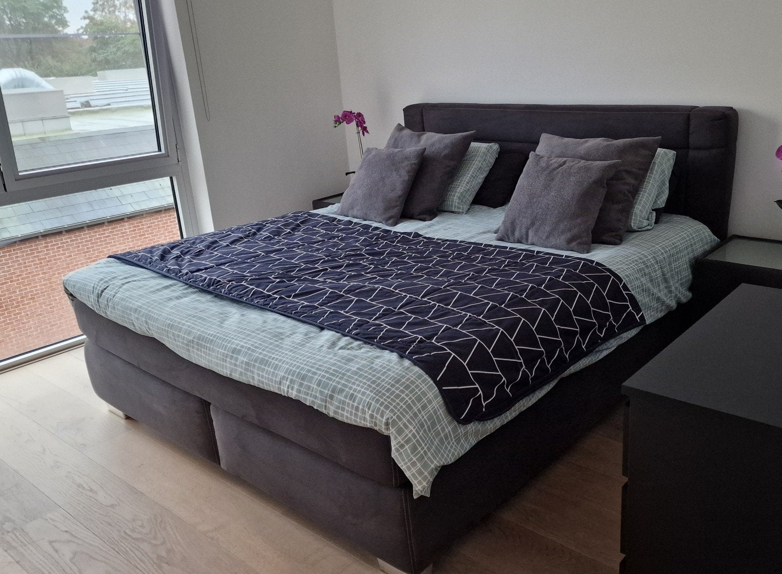 Boxspring 180x200 cm te koop donkergrijs € 1300, Huis en Inrichting, Slaapkamer | Boxsprings, Ophalen