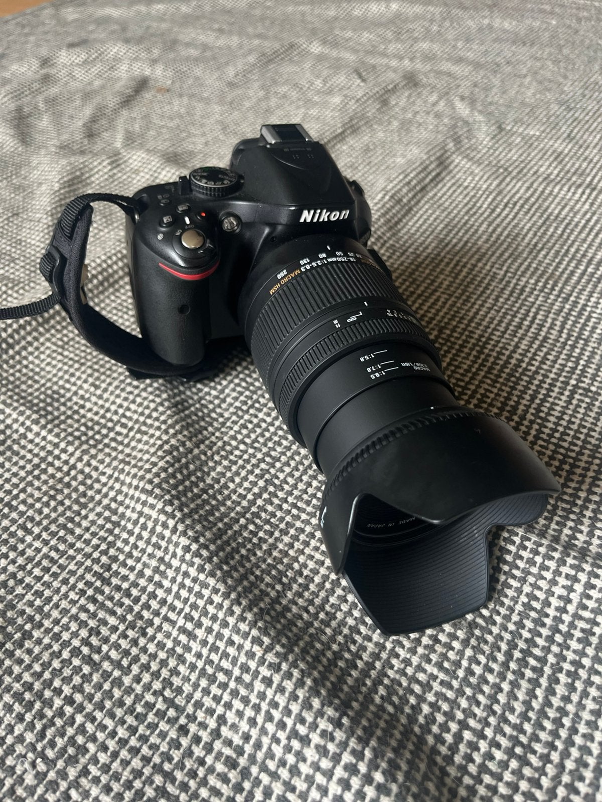 Nikon D5200 - 8686 kliks met toebehoren, Enlèvement, Comme neuf, Reflex miroir, Nikon