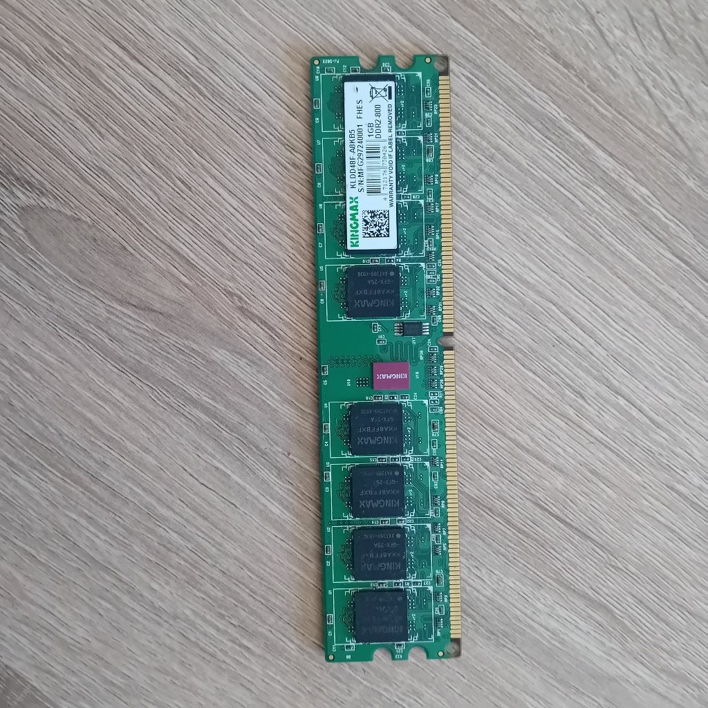 1 GB DDR2 RAM - 5€, Computers en Software, Ophalen of Verzenden, DDR2, Desktop, Gebruikt