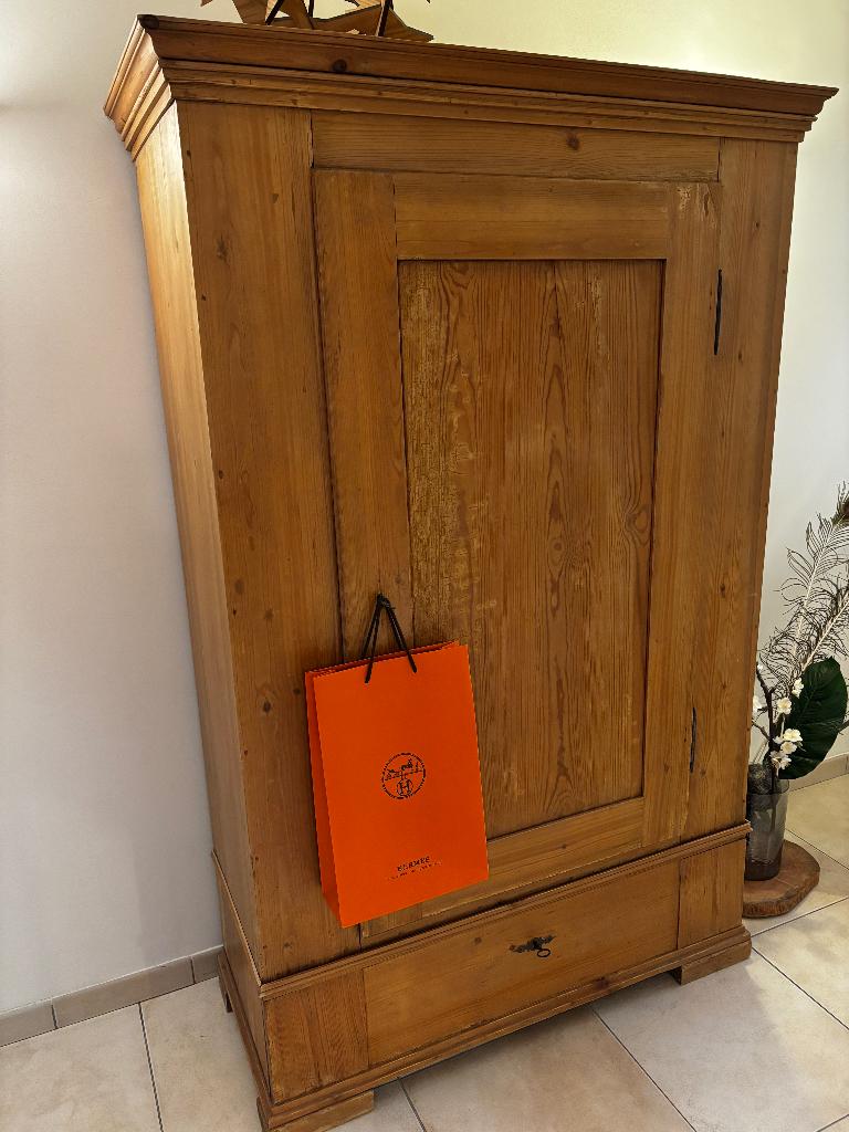 Massief grenen vestiairekast, Ophalen, Gebruikt, 100 tot 150 cm, 25 tot 50 cm