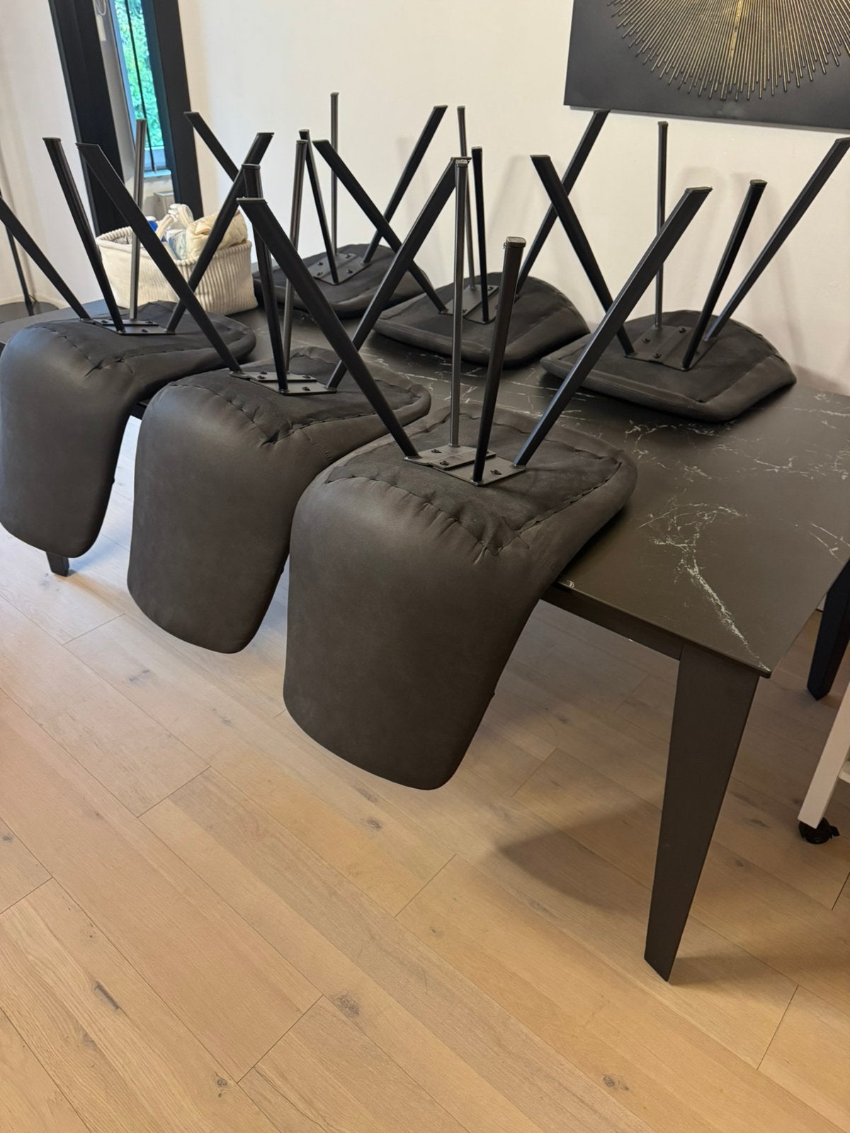 Table en céramique noire 2M +6 chaises, Maison & Meubles, Salles à manger complètes, Comme neuf, Enlèvement ou Envoi