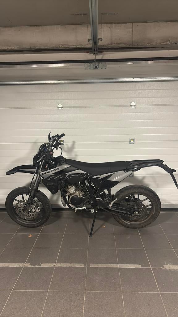 Sherco 50cc, 6 versnellingen, Zo goed als nieuw, 50 cc, Ophalen