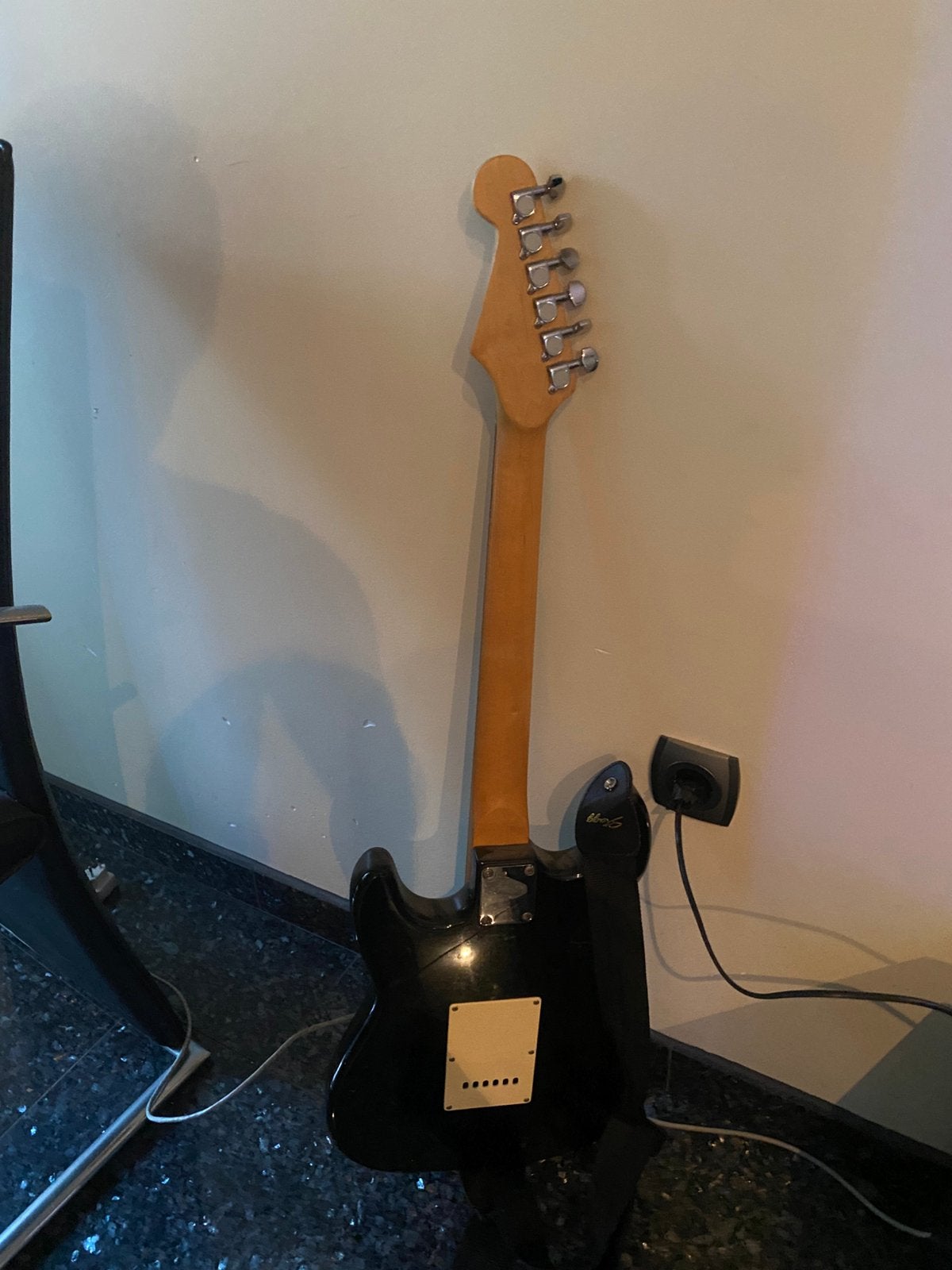 Adams rock-star gitaar, Muziek en Instrumenten, Snaarinstrumenten | Gitaren | Elektrisch, Ophalen, Gebruikt