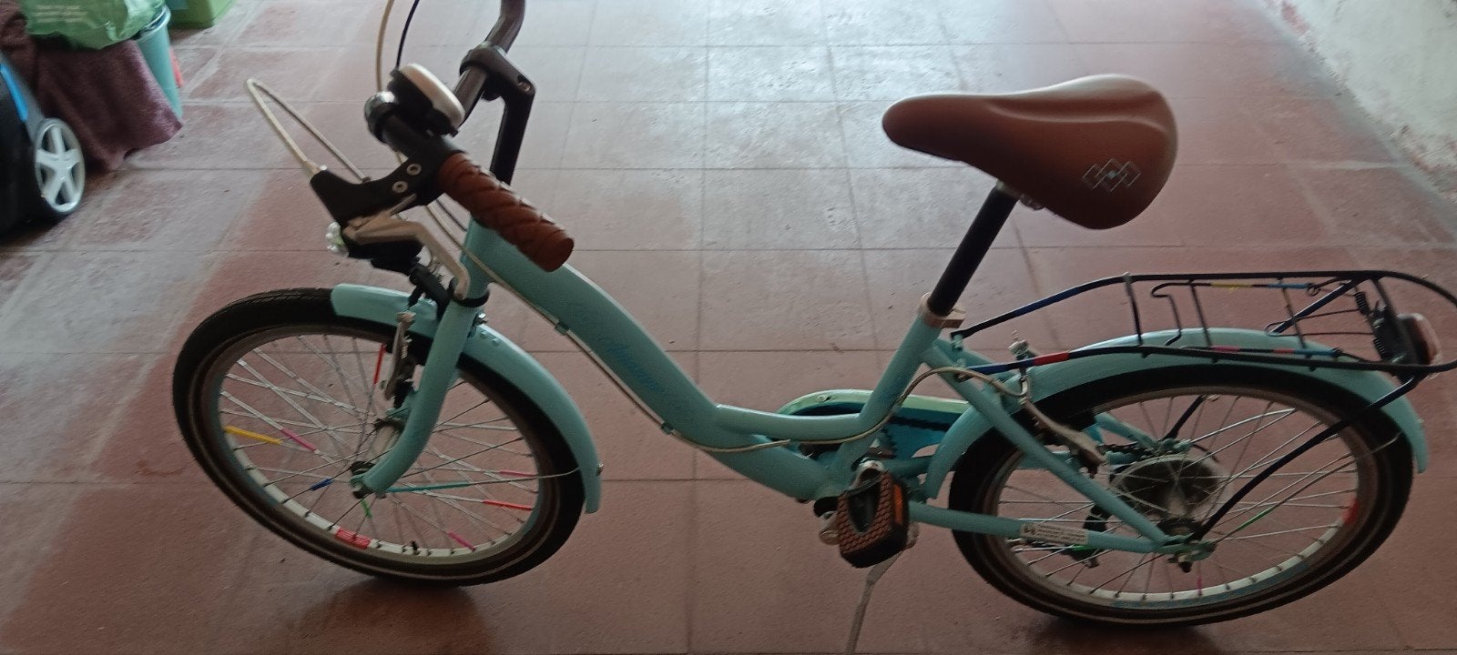 Vélo pour fille, Enlèvement