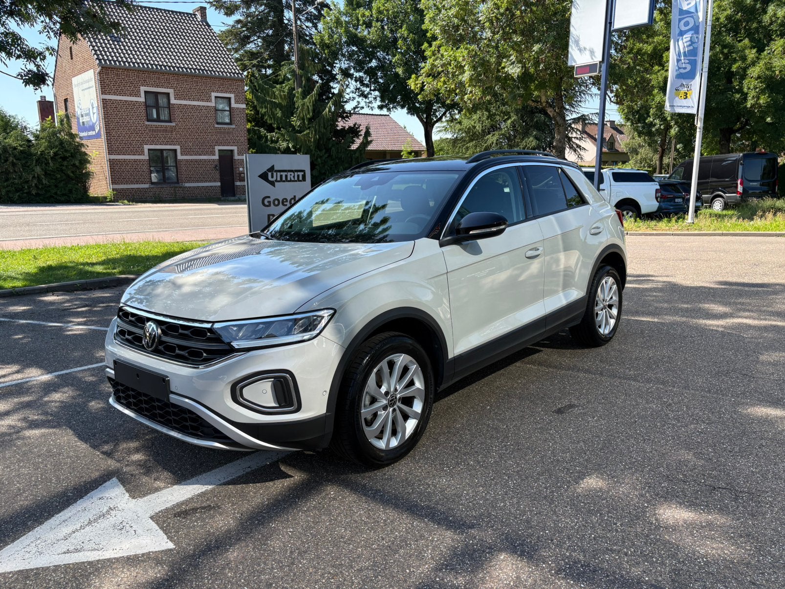 Volkswagen T-roc 1.0 avec de nombreuses options et garanties, Argent ou Gris, Achat, Entreprise, Boîte manuelle