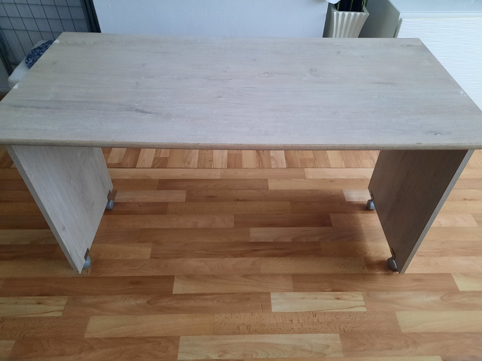 Kinder bed met bureau, Ophalen