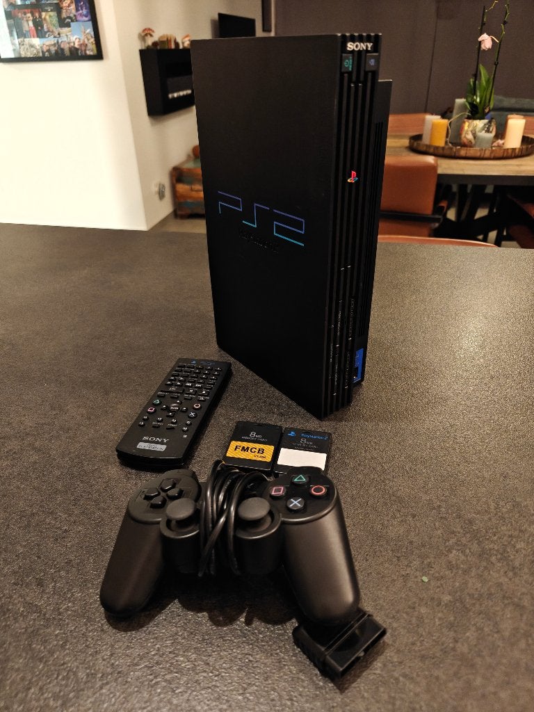 Sony PlayStation 2 Fat+Controller + FMCB, Games en Spelcomputers, Ophalen of Verzenden, Zo goed als nieuw, Met geheugenkaart, Met 1 controller