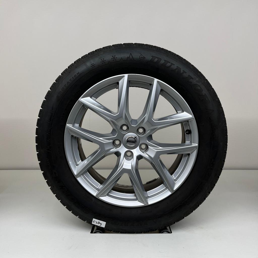 Volvo XC60 - 18 inch - winterbanden, Auto-onderdelen, Banden en Velgen, 18 inch, Gebruikt, Banden en Velgen, 235 mm