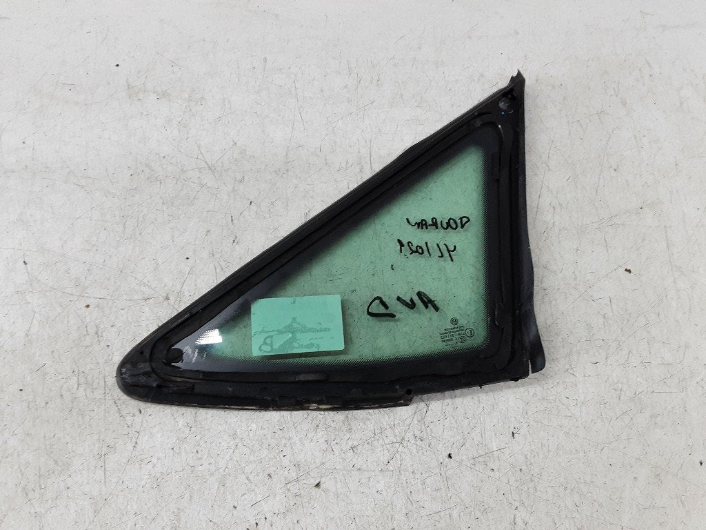 VITRE AVANT DROITE Volkswagen Touran (1T1 / T2) (5TA845412), Volkswagen, Mevr. I. Hauben, Utilisé, Rue de l'Espoir 34 34
4030  GRIVEGNÉE, BE