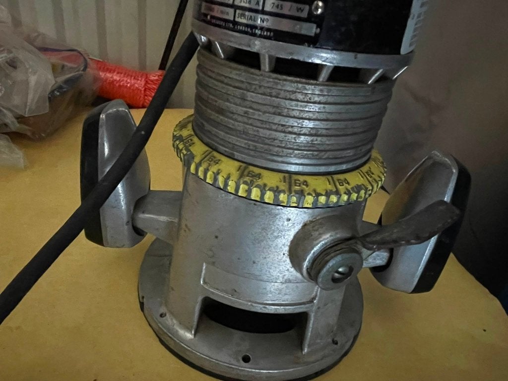 Routeur Stanley 264, Bricolage & Construction, Outillage | Outillage à main, Enlèvement, Utilisé, Outil de coupe, Stanley