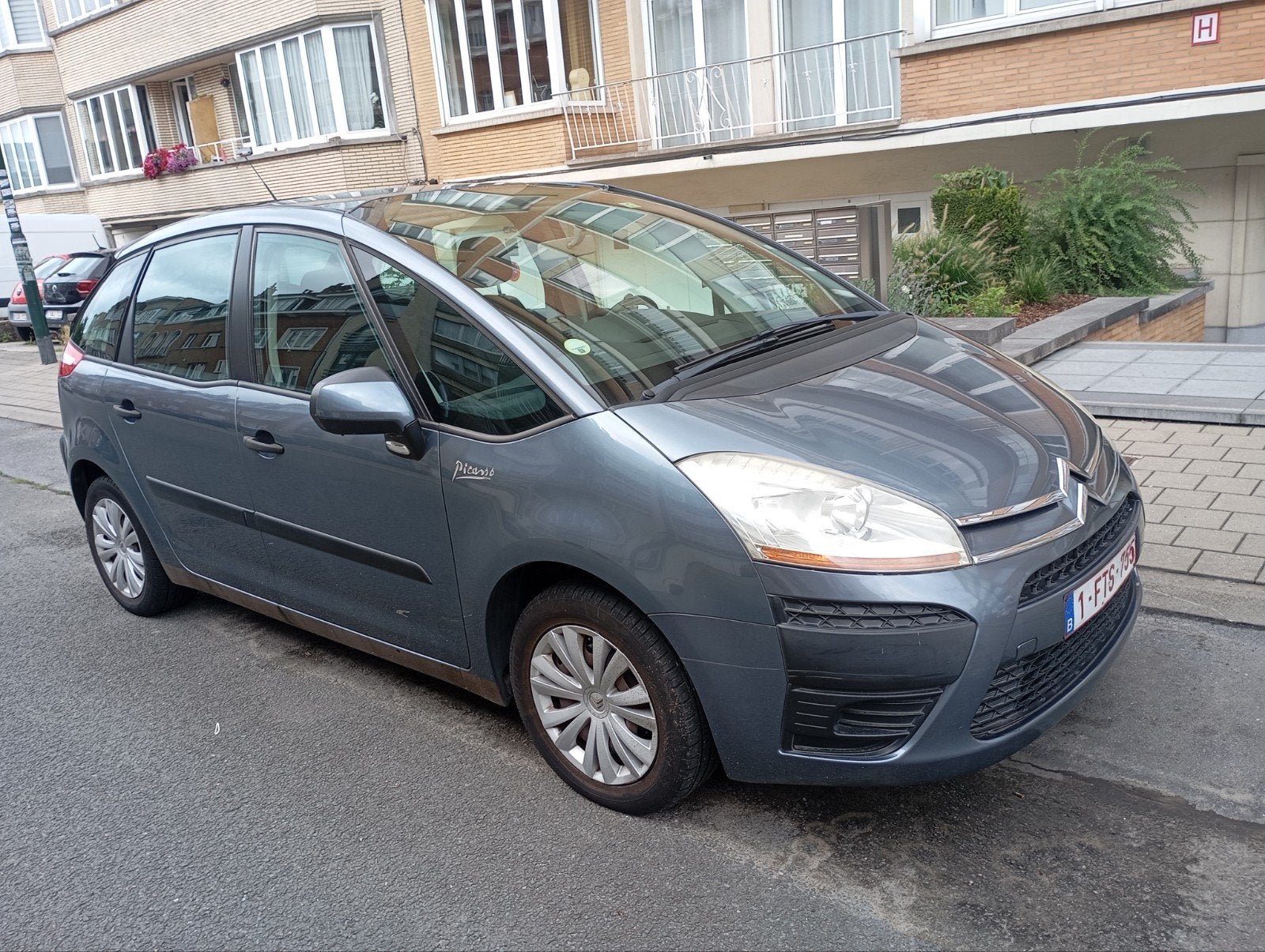 Citroen Picasso C4 benzine 2010 nouveau modele clime neuf, Autos, Citroën, Euro 5, Boîte manuelle, Entretenue par le concessionnaire