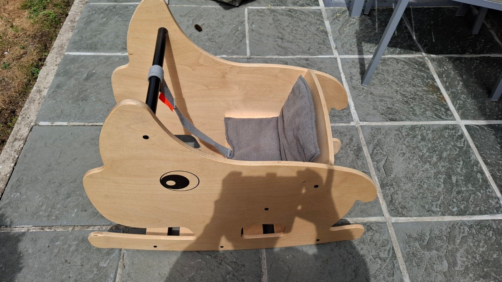 Houten schommelneushoorm ( Deens merk: Done by Deer), Kinderen en Baby's, Ophalen, Gebruikt