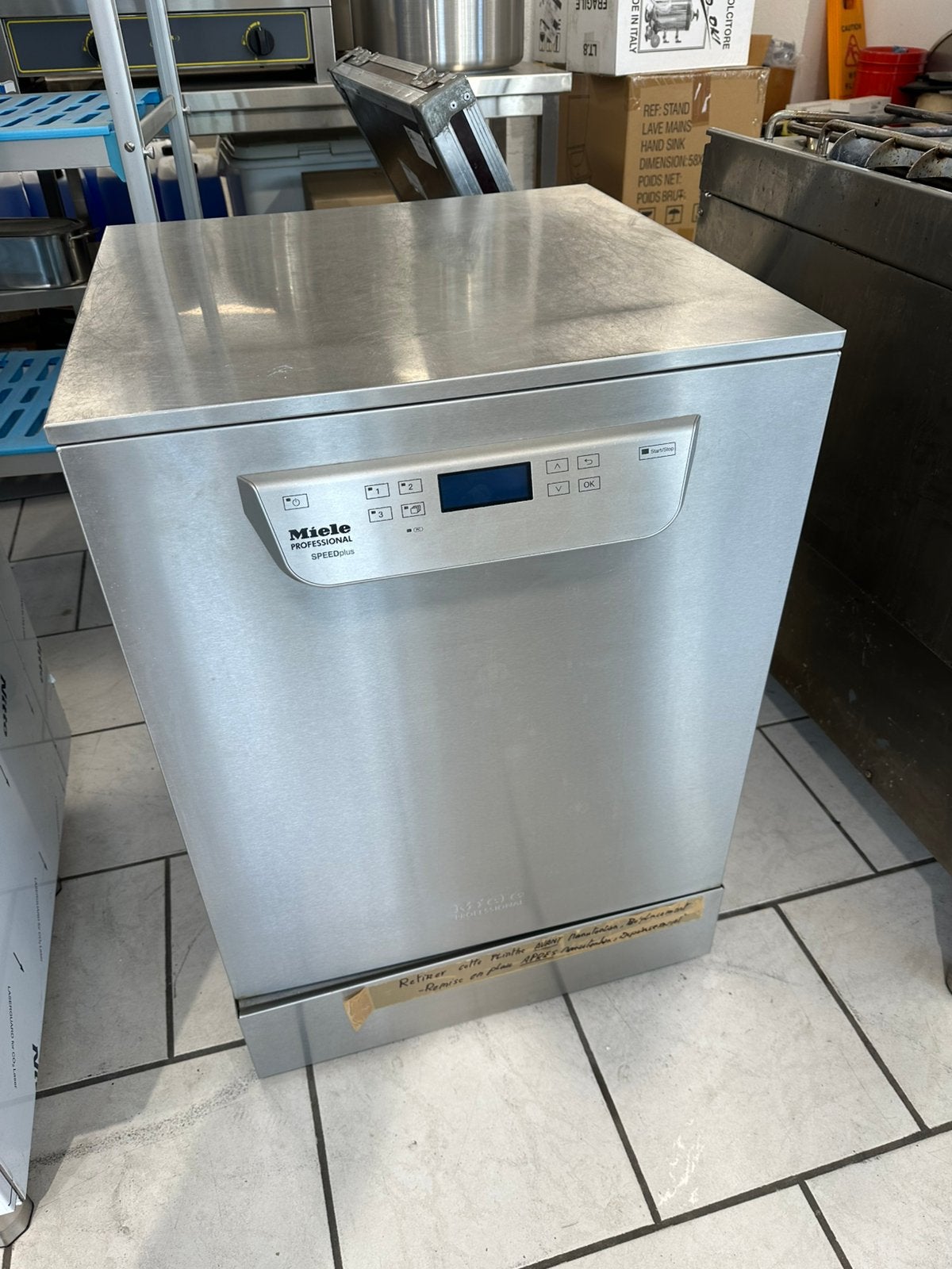 Lave-vaisselle Miele pro, Articles professionnels, Enlèvement