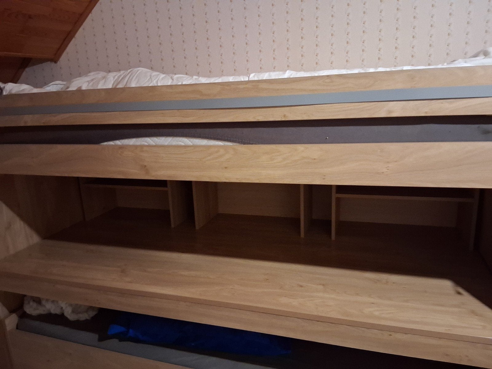 Hoogslaper met bureau en extra bed, Ophalen